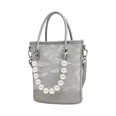 百思图  简约时尚通勤水桶包单肩斜挎包女款