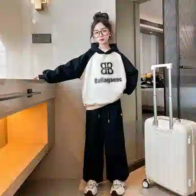 迷乐童堡 童装 加绒洋气插肩袖加厚卫衣 儿童款 咖色