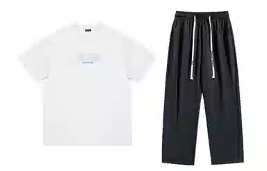 URBAN AUTHENTIC logoT