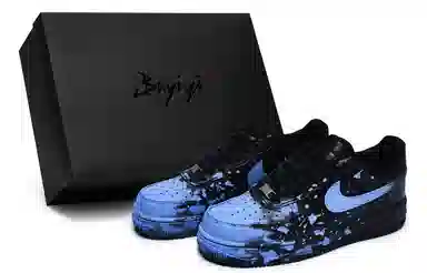 Nike Air Force 1 07 811