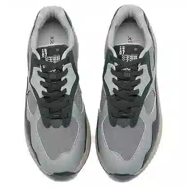 特步 光年 舒适百搭 耐磨轻便 低帮 生活休闲鞋 男款 灰黑