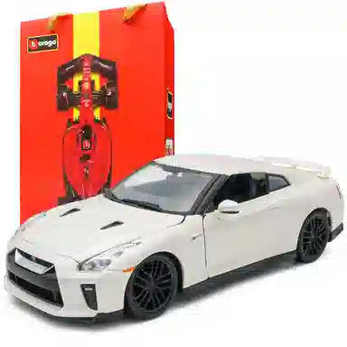 124 2017 Nissan GT-R