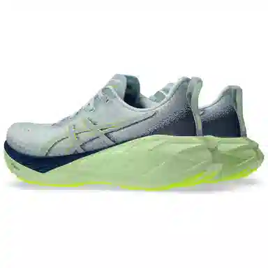 Asics Novablast 4