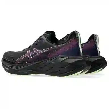 Asics Novablast 4