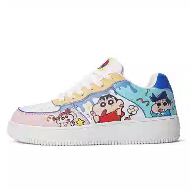 Crayon Shinchan Love Pair Low Sneakers