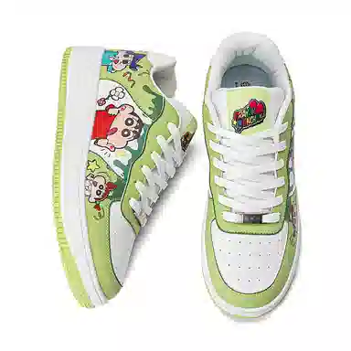 Crayon Shinchan Love Pair Low Sneakers