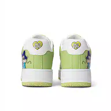 Crayon Shinchan Love Pair Low Sneakers
