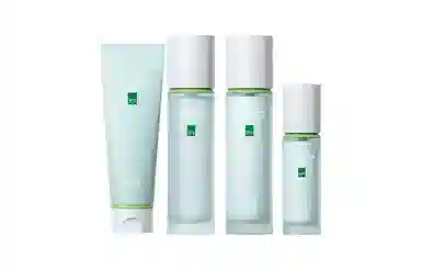 一叶子 雪耳系列 水润修护护肤套装 滋润清洁 四件套