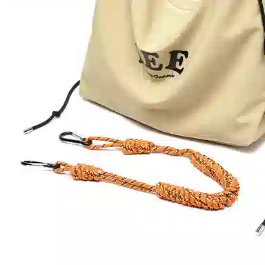 Lee