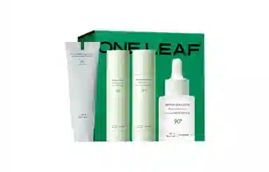 一叶子 修护保湿精华护肤套装 控油补水 任何肤质 四件套