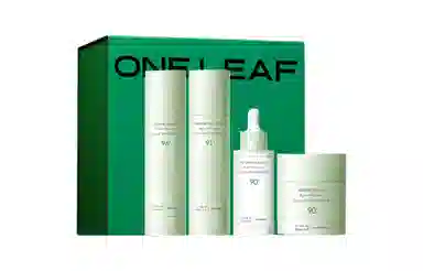 一叶子 修护保湿礼盒护肤套装 清爽滋润 任何肤质 四件套