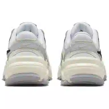 Nike AL8