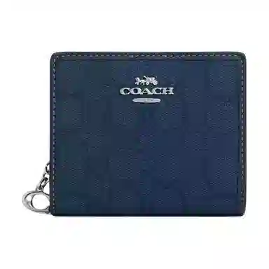 COACH Snap Wallet 11 Logo