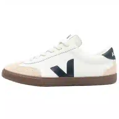 VEJA Volley Low White