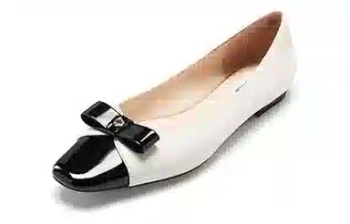 NINE WEST