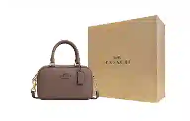 COACH Satchel 19 Logo