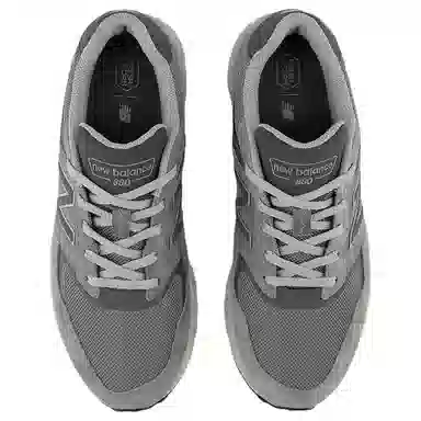 New Balance NB 880