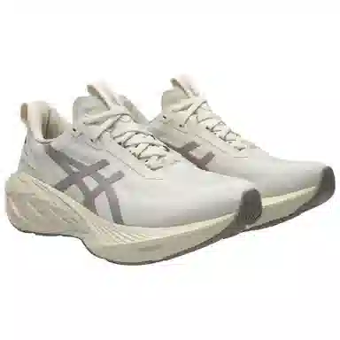 Asics Novablast 4 LE