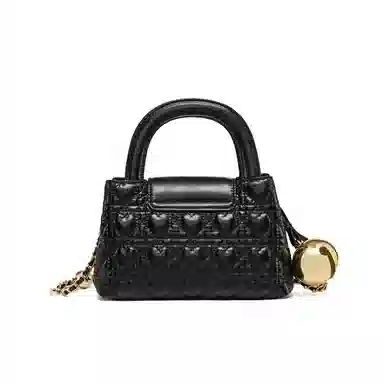 红蜻蜓 高质感时尚设计纯色复古爱心压花 牛皮拼超纤合成革 斜挎手提包 常规 女款 经典黑/银色