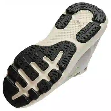 Under Armour Charged Revitalize