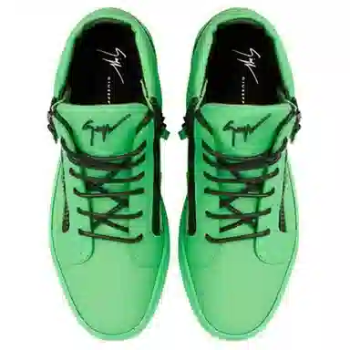 giuseppe zanottiGZ Kriss