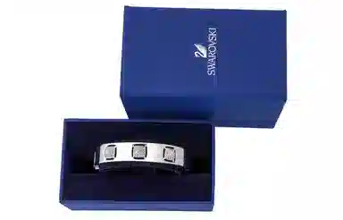 Swarovski Crystal Pyramid Bracelet Silver White