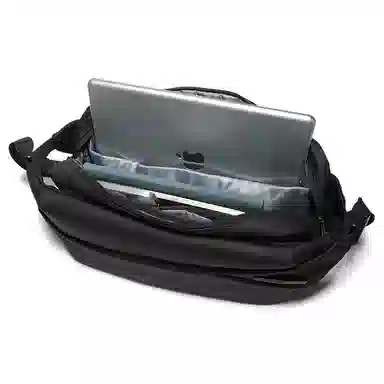 Victoria Traveler Crossbody Bag Black