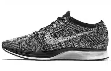 Nike Flyknit Racer Oreo 2