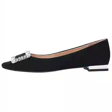 NINE WEST