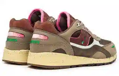 Feature x Saucony Shadow 6000