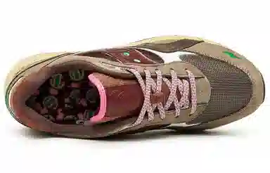 Feature x Saucony Shadow 6000