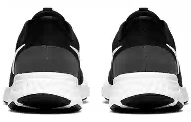 Nike Revolution 5 Black