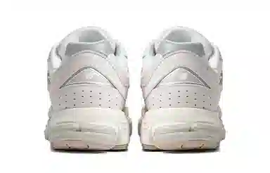 New Balance NB 2002R