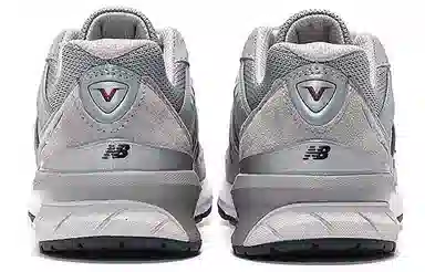 New Balance 990 V5