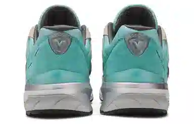 New Balance NB 990 V5 YCMC Taxmas