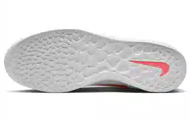 Nike SB Nyjah 3 "Hot Punch"