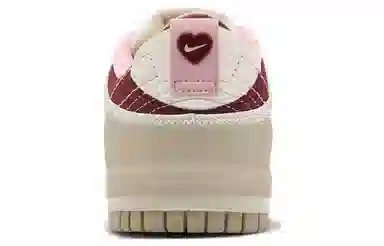 Nike Dunk Disrupt 2 "Valentine' s Day"