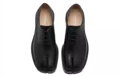 Maison Margiela Tabi Black