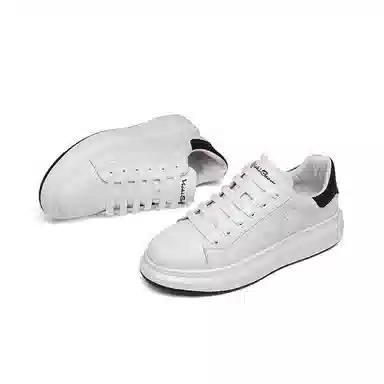 VICKI BROWN Low-Top Sneakers