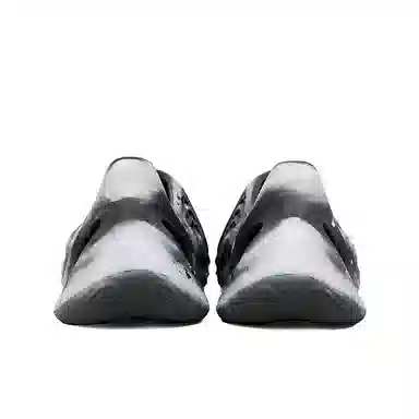 adidas Yeezy Foam Runner