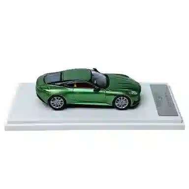 DB12Aston Martin 164