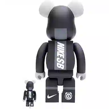BE@RBRICK x Nike SB Black 100%400%