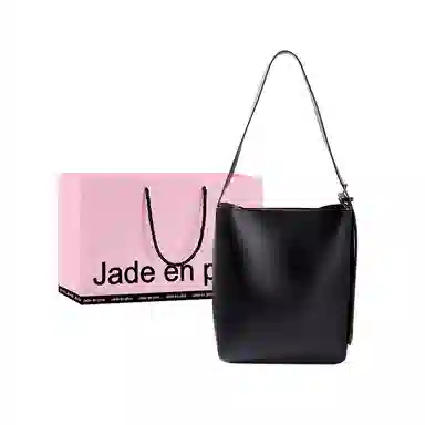 Jade en plus Bucket Bag
