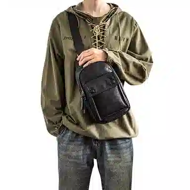 后步 小众设计感原创简约通勤时尚潮牌运动日常休闲出行 真皮头层植鞣牛皮 斜挎包背包胸包 常规 男女同款情侣款 黑色