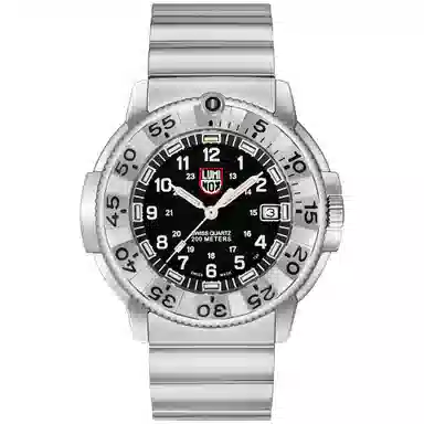 LUMINOX