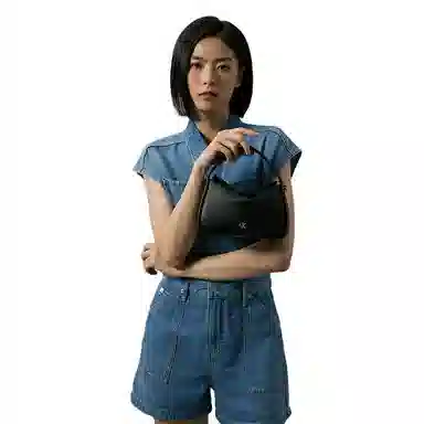 Calvin Klein Pillow Bag Space Black