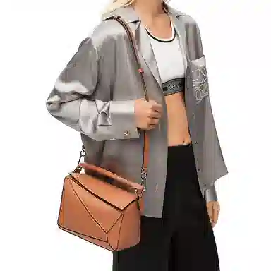 LOEWE Puzzle Anagram