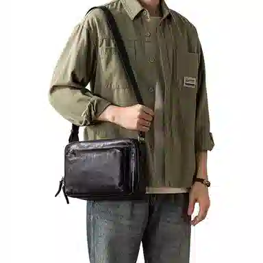 Hou Bu Crossbody Bag Black