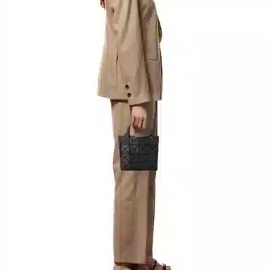 ISSEY MIYAKE Lucent Boxy