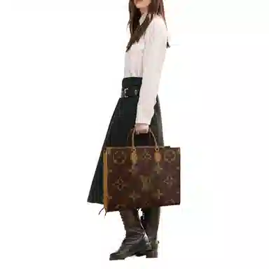 LOUIS VUITTON ONTHEGO GM Tote